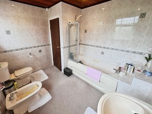 Bathroom- click for photo gallery